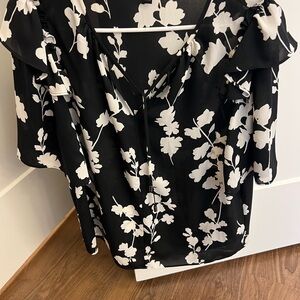 Ann Taylor Black and White Flutter Sleeve Blouse